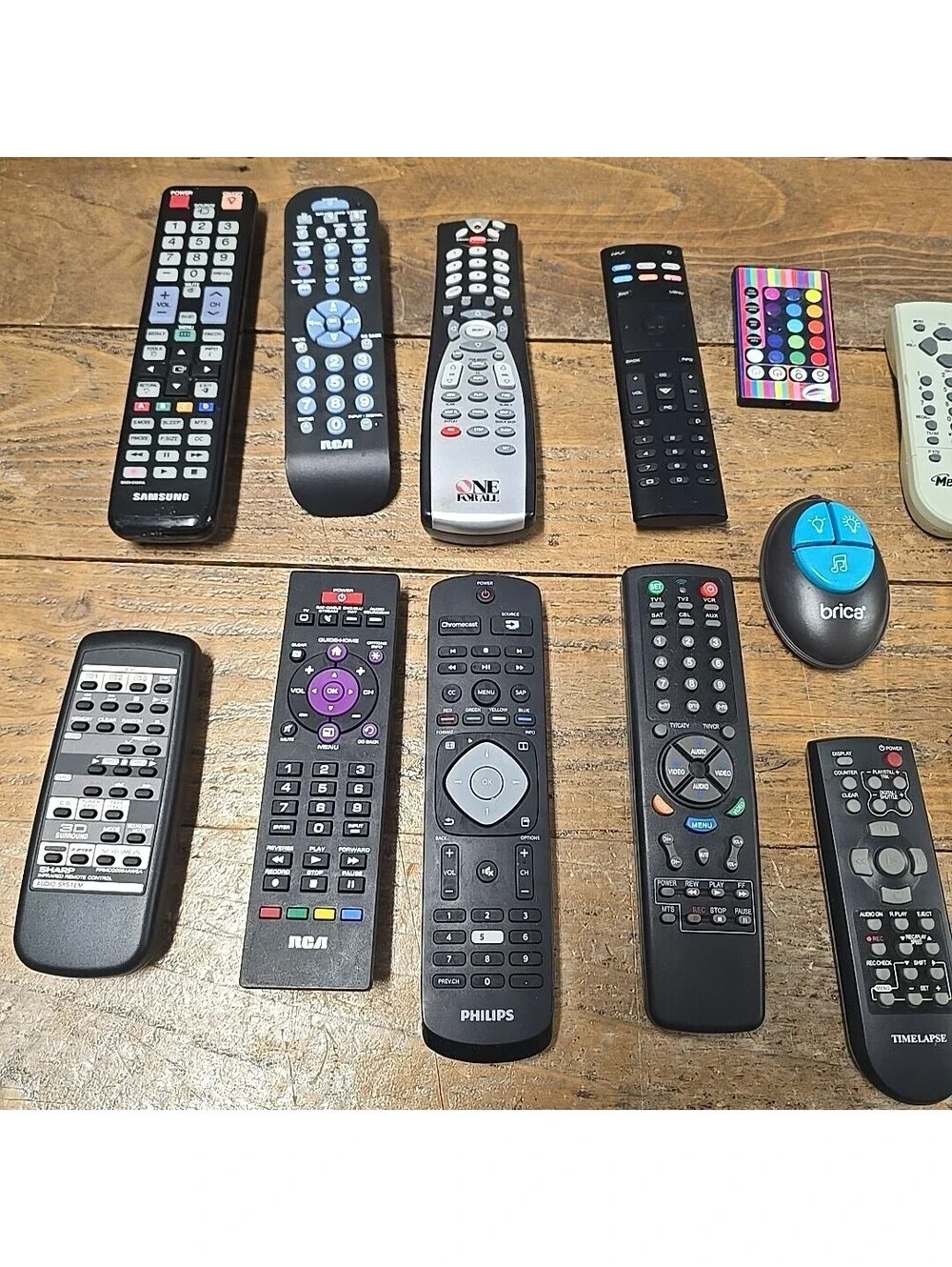Lot of 20 Mixed Remote Controls Samsung Vizio Sharp JVC NEC Canon Memorex